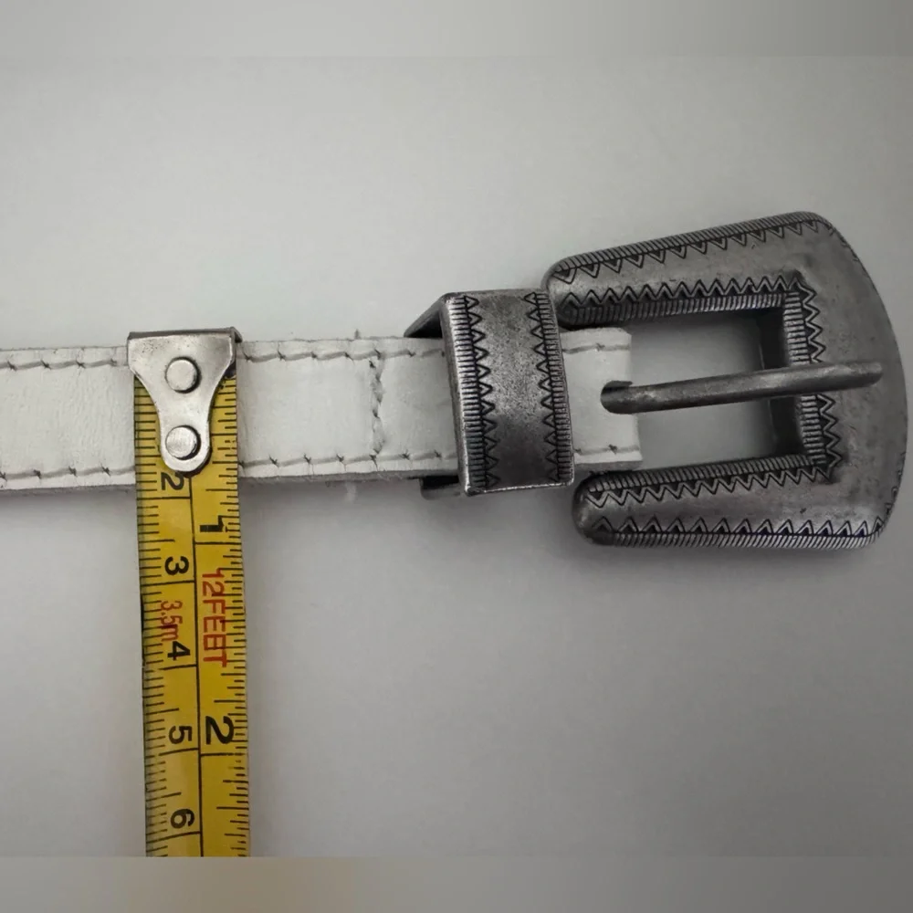 Western Urban‎ Outfitters White Cow Leather Thin Belt with Silver Buckle Size S